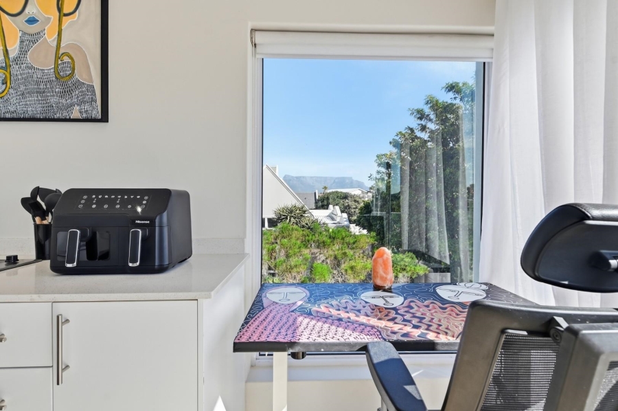 To Let 1 Bedroom Property for Rent in Sunset Beach Western Cape